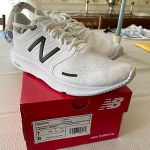 Womens New Balance Sneakers 068